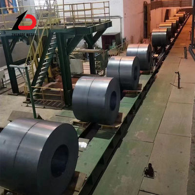 HRC ब्लैक A36 लो कार्बन स्टील कॉइल Ss400 Q235 Q355 Q345 S275jr गर्म लुढ़का हुआ