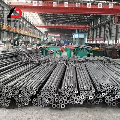 Ss400 S235jr Ss330 St37 St52 22*2.5 मिमी 25*2 मिमी 20*2.5 मिमी 30*3 मिमी गोल काला रंगीन कम कार्बन स्टील पाइप गर्म लुढ़का हुआ सीमलेस पाइप