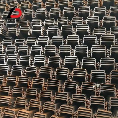 बंदरगाह निर्माण और गहरी नींव के लिए Z प्रकार गर्म लुढ़का शीट पाइल OEM