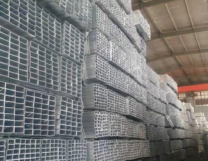 2.5 X2 5 वेल्डेड जस्ती लोहा स्टील Gi स्क्वायर पाइप 5